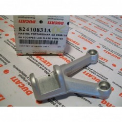 Supporto pedana anteriore destra right footrest bracket Ducati 998 82410831A