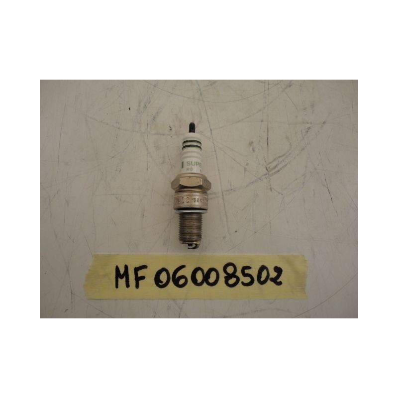 Candela spark plug Kerze Bougie Bosch W4CC