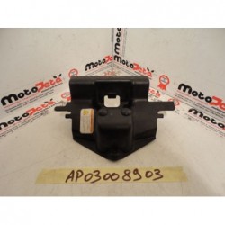 Plastica fissaggio batteria plastic battery Aprilia Dorsoduro 750 08 14