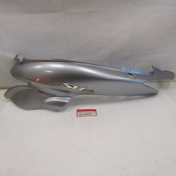 Carena coda sx Tail fairing...