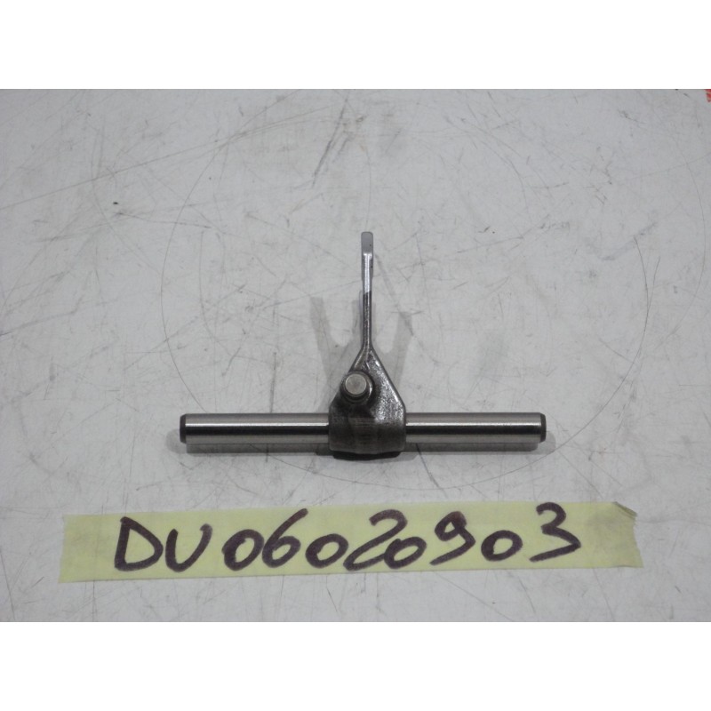 Forchetta cambio albero secondaria shift fork shaft secondary Ducati 749 999
