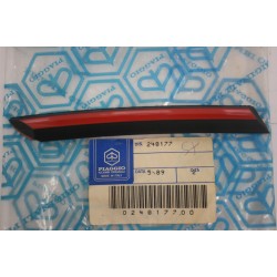 Adesivo sx parafango...