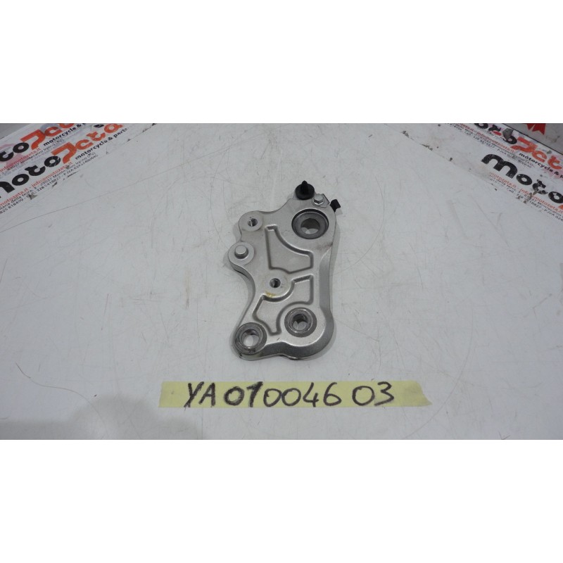 Supporto pedana destra font right footpeg Yamaha mt 07 14 17