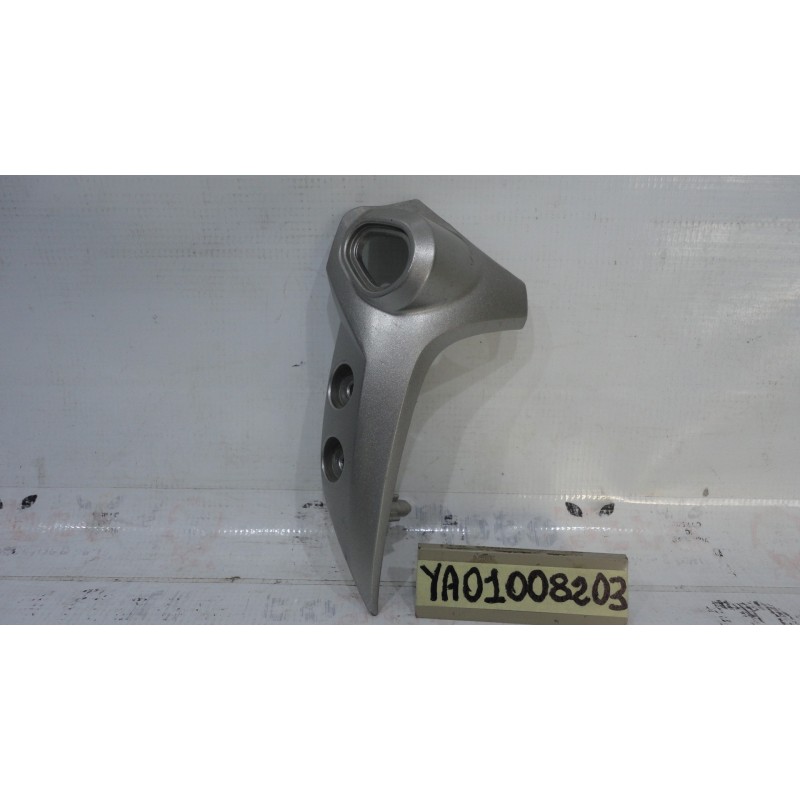 Supporto faro destro right headlight bracket front Yamaha fz6 04 11