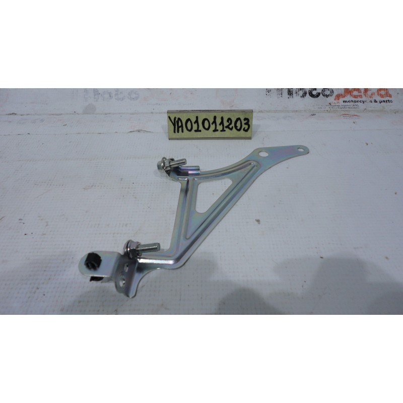 Staffa ancoraggio bobina bracket plug Yamaha T max 530 12 14