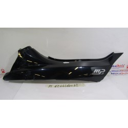 Carena coda dx Tail fairing...