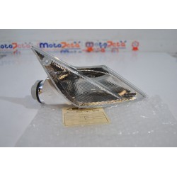 Freccia anteriore dx Front...