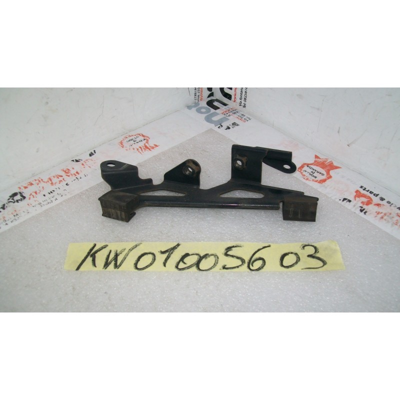 Staffa supporto cupolino destra Front fairing bracket Kawasaki Er6 N 05 08