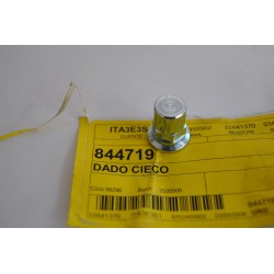 Dado testa cilindro-valvole...