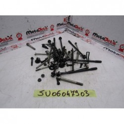 Bulloni perni serraggio motore Engine tightening bolts Suzuki V-Strom 650 07 11