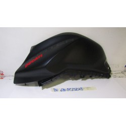 Carena sinistra serbatoio...