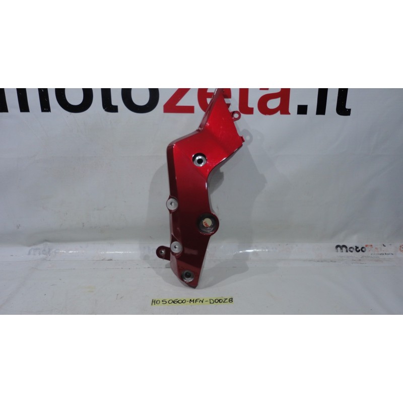Staffa destra telaio Frame bracket right Honda CB 1000 R 08 10 ROSSO