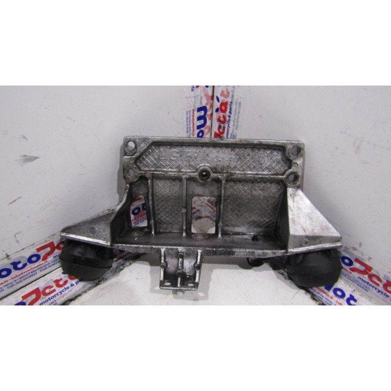 Staffa supporto motore Engine support bracket Lieger X-T00 r s
