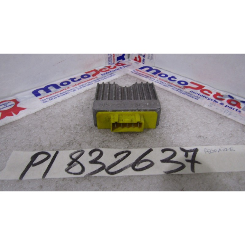 Regolatore tensione Voltage regulator Piaggio Liberty 50 4T 02 03