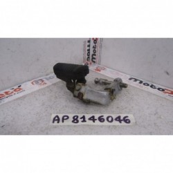Pedana anteriore dx Front footpeg Aprilia Pegaso 650 97 00 SUPPORTO ROTTO