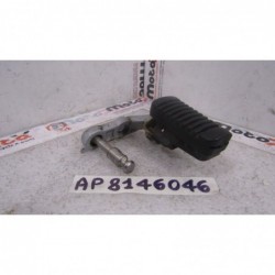 Pedana anteriore dx Front footpeg Aprilia Pegaso 650 97 00 SUPPORTO ROTTO