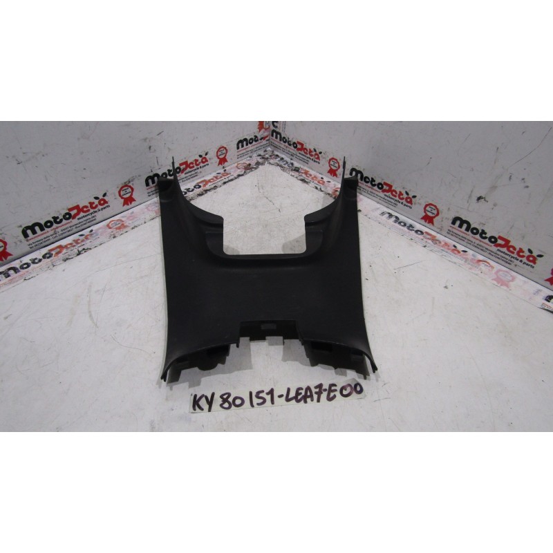 Plastica tunnel centrale Footboard center cover Kymco Downtown 200 09 16