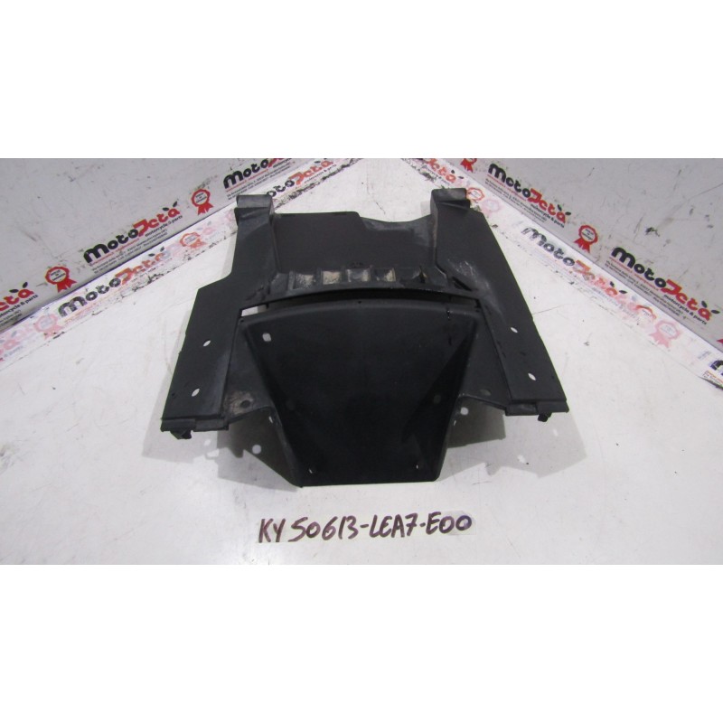 Plastica cover sottopedana Under footboard cover Kymco Downtown 200 09 16