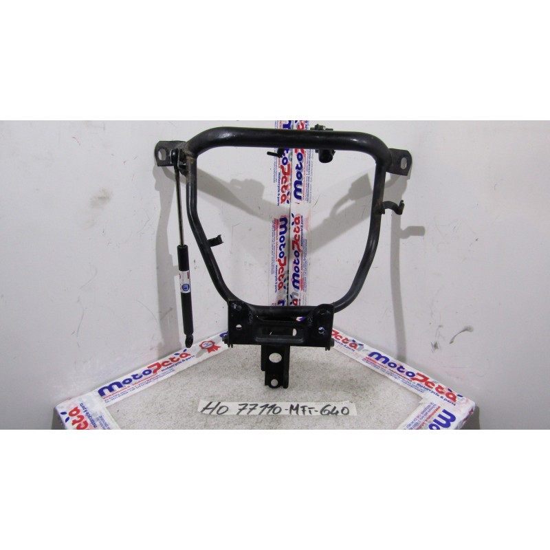 Staffa pistone sottosella Seat piston bracket Honda Silver Wing 400 ABS 10 17 