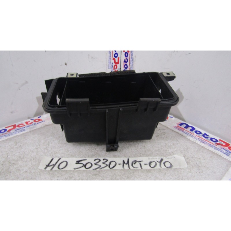Plastica alloggio batteria Battery housing Honda Silver Wing 400 ABS 10 17
