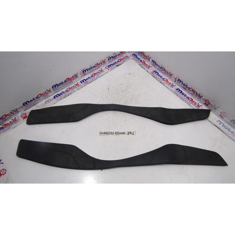 Coppia tappetini pedane Footboard rubber pads Suzuki Burgman 400 08 13