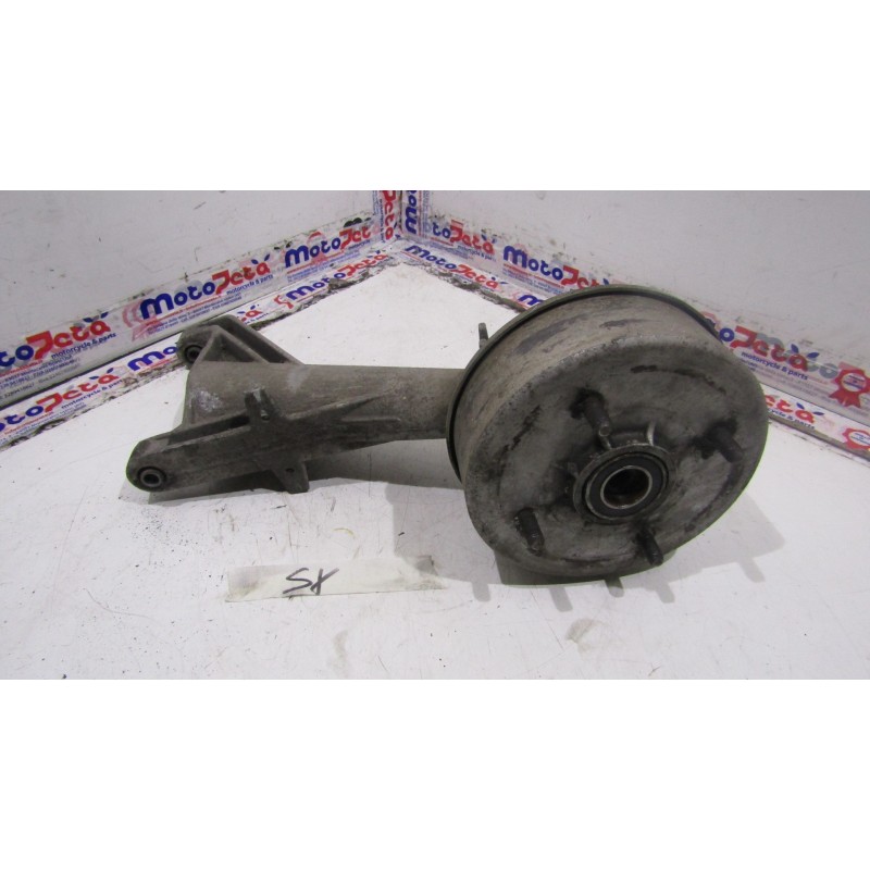 Braccio sospensione posteriore sinistro left rear arm hub Aixam M Gt cubota 