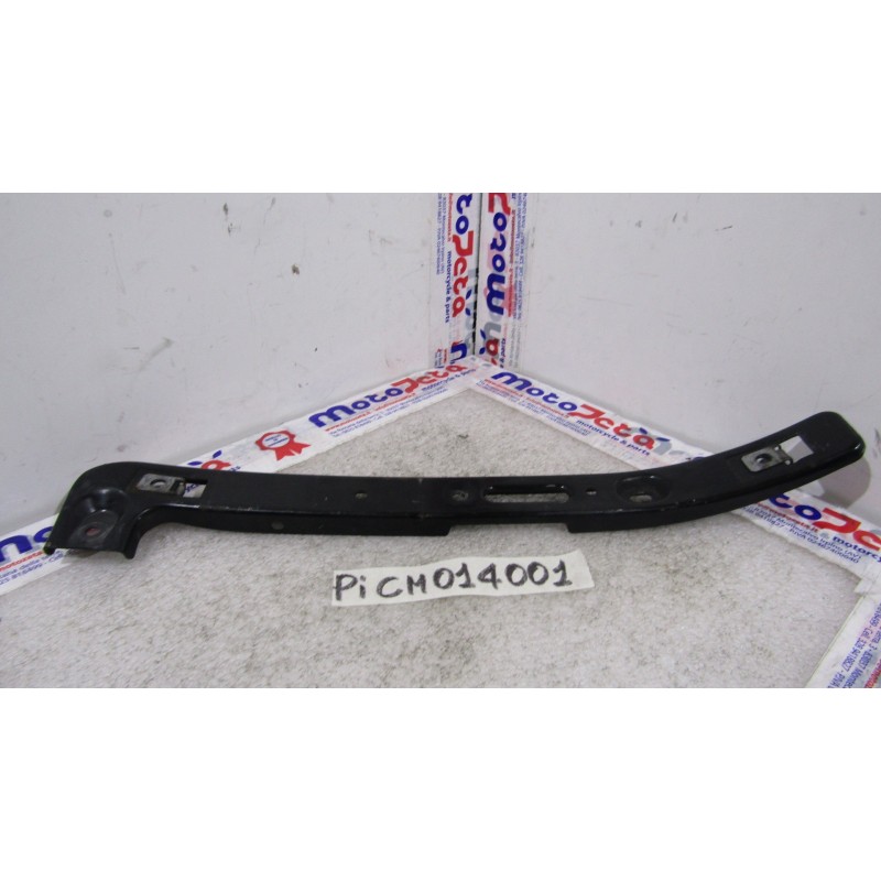 Staffa pedana sinistra Left footpeg bracket Piaggio Beverly 500 02 08