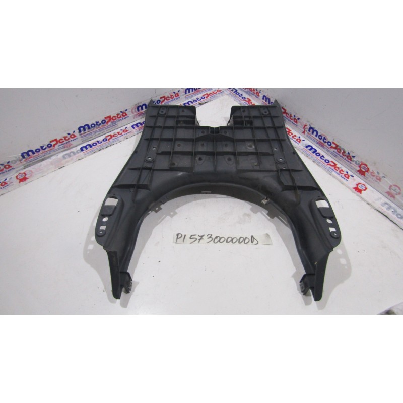 Plastica sottopedana Under footboard panel Piaggio Vespa 50 LX 4T 98 05