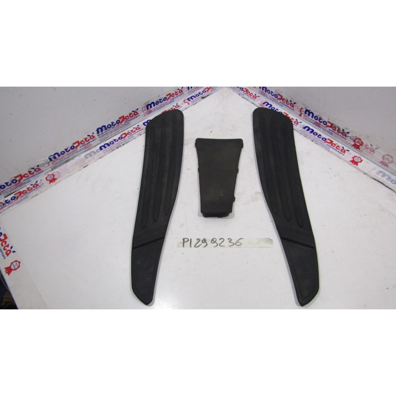 Tappetini pedana centrale Footboard rubber pads Piaggio Vespa 50 LX 4T 98 05