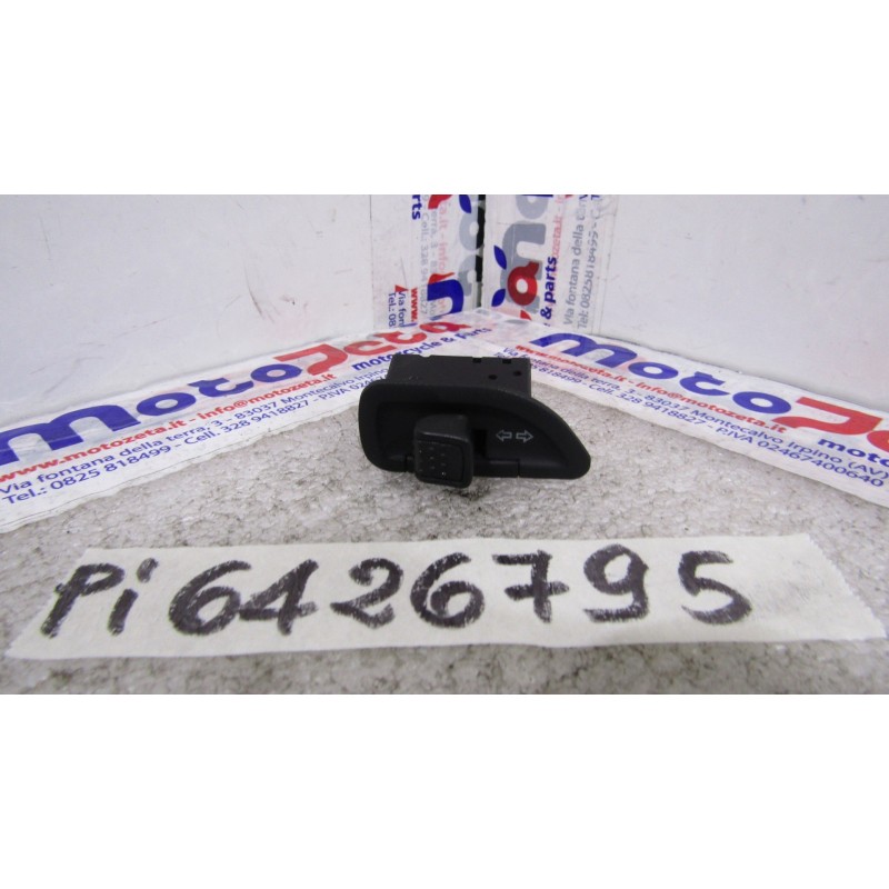 Interruttore frecce Indicators control switch Piaggio Beverly 500 02 08