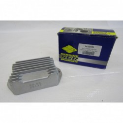 Regolatore tensione Voltage regulator Piaggio Gilera 50 cc 2T dal 98 in poi