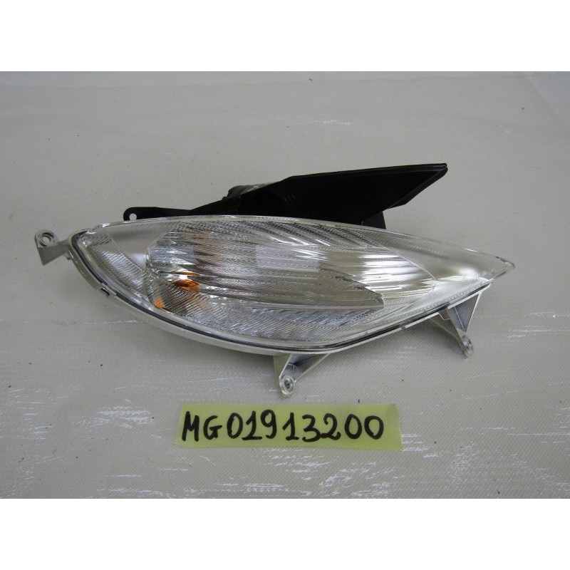 Freccia anteriore dx Directional indicator Malaguti Centro 125 160 07 11