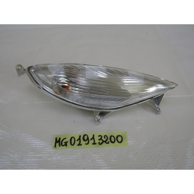 Freccia anteriore dx Indicator Malaguti Centro 125 160 07 11 SENZA COVER POST.