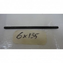 Prigioniero testata misura 6X135 Engine head stud Scooter