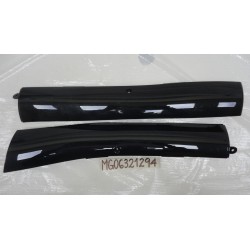 Coppia plastiche laterali...