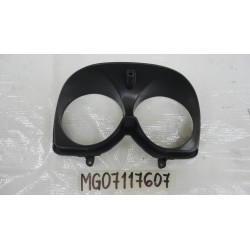 Plastica supporto faro...