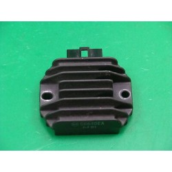 REGOLATORE TENSIONE SH640EA...