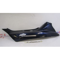 Carena coda dx Tail fairing...