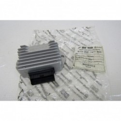 Regolatore tensione Voltage regulator Gilera Piaggio 50 cc 2T dal 98 in poi